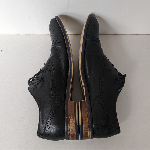 Johnston & Murphy Leather Black Cap Toe Shoes Size 9.5 - Picture 5 of 10
